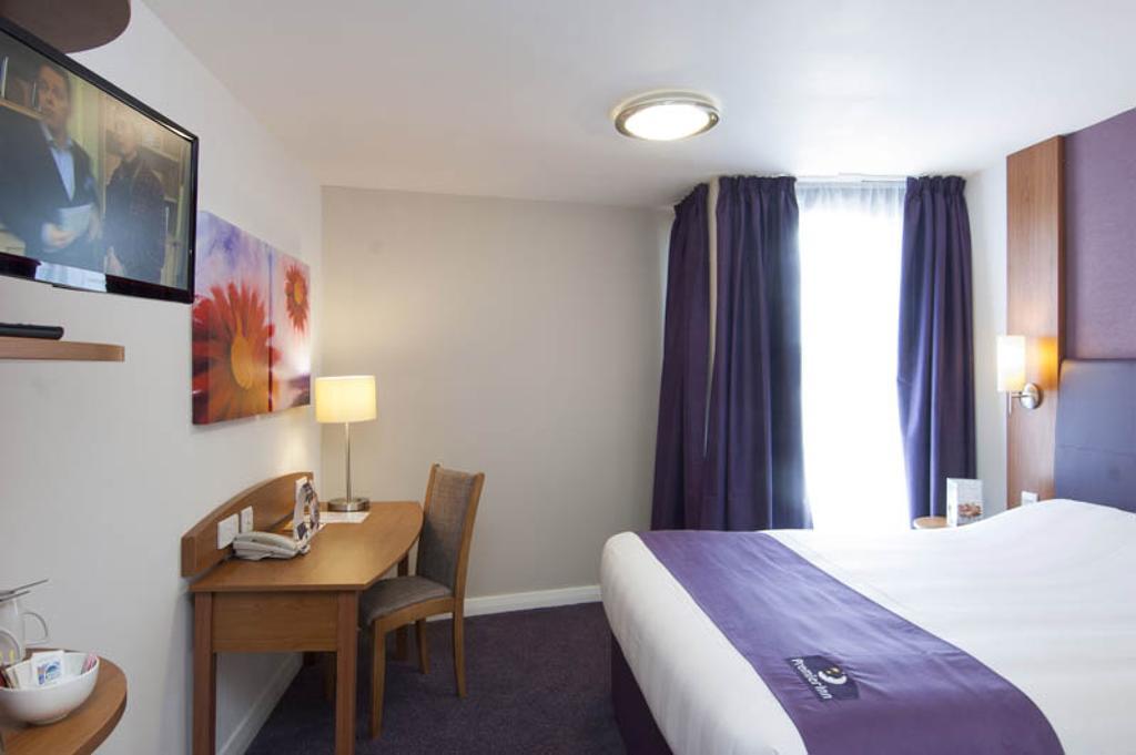 Premier Inn Кидерминстър Екстериор снимка