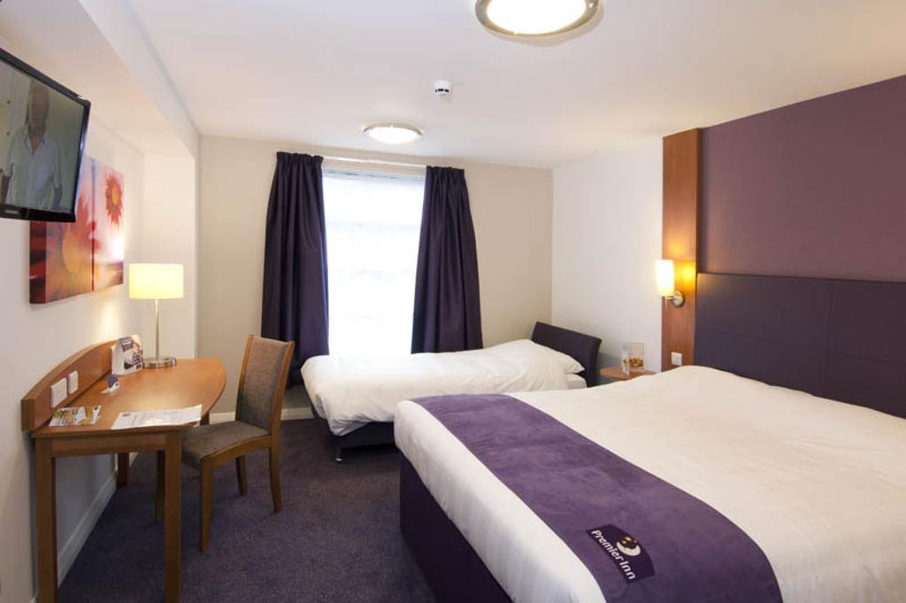 Premier Inn Кидерминстър Екстериор снимка