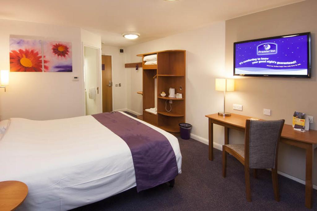 Premier Inn Кидерминстър Екстериор снимка