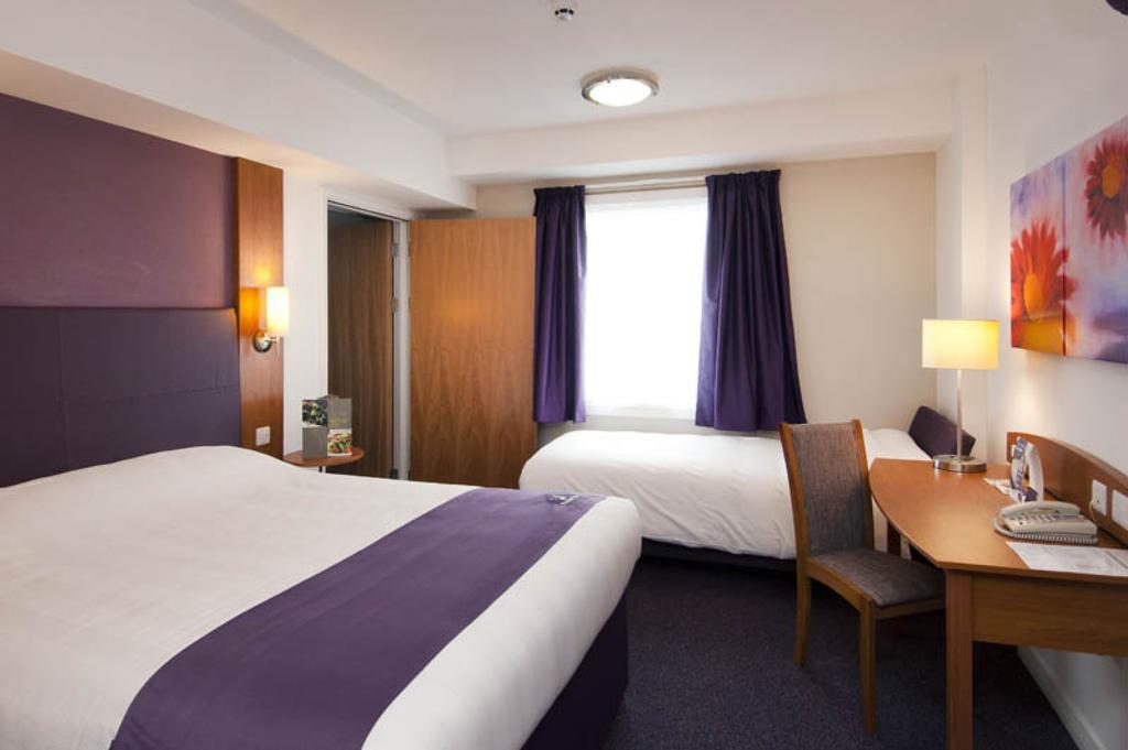 Premier Inn Кидерминстър Екстериор снимка