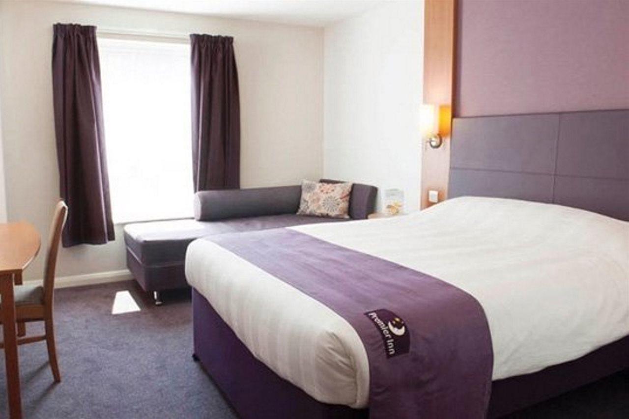 Premier Inn Кидерминстър Екстериор снимка