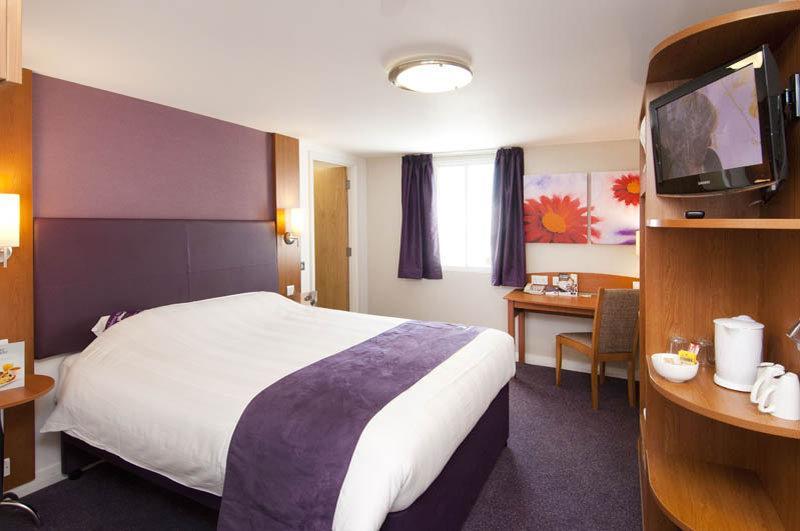 Premier Inn Кидерминстър Екстериор снимка
